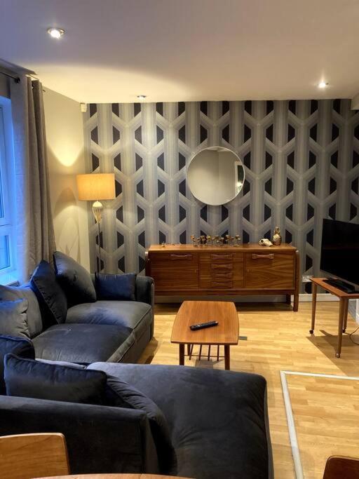 Stylish 2 Bed Accessible Flat Perfect Location Apartamento Glasgow Exterior foto